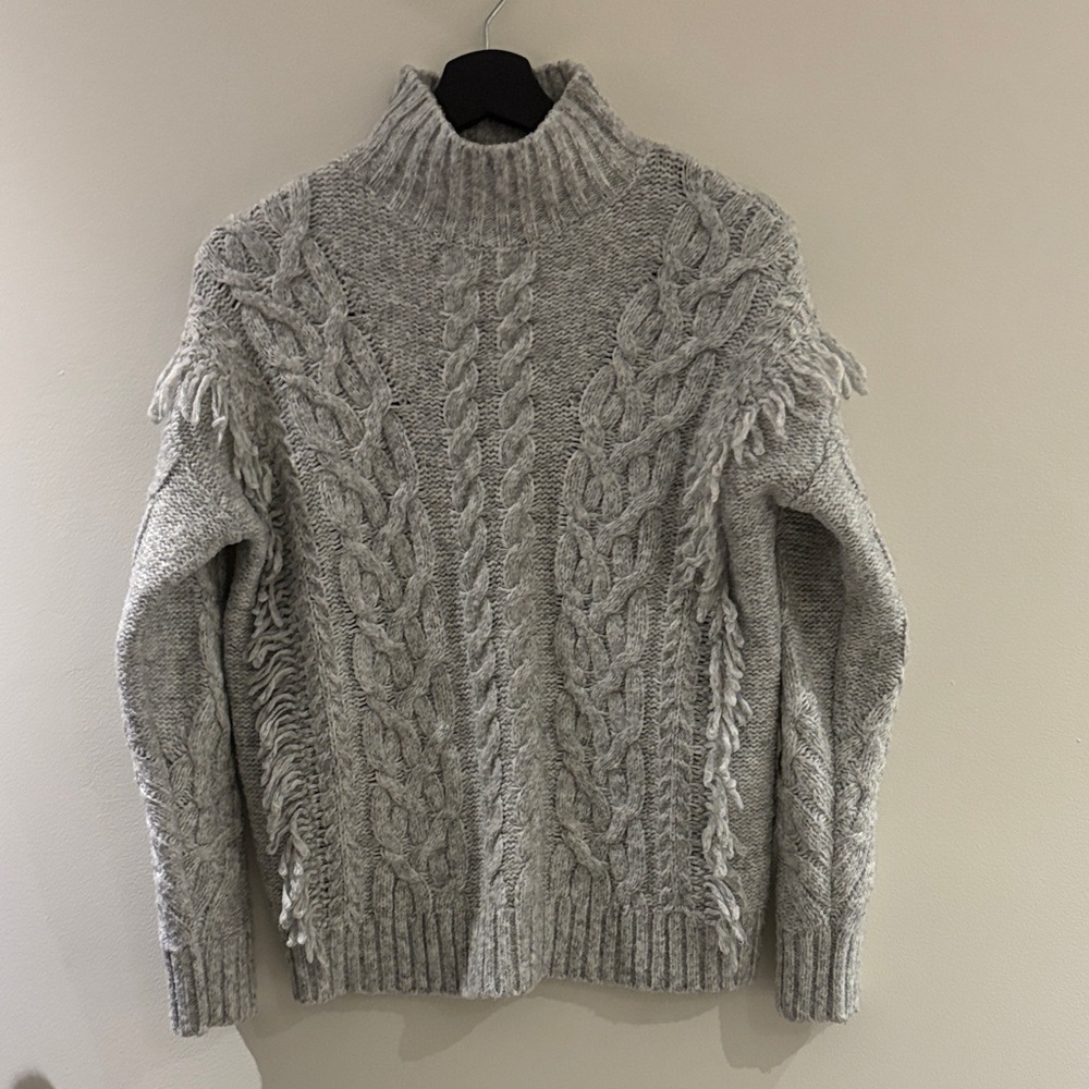 RW&CO. Heather Gray Cable Knit Turtleneck Sweater